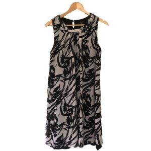 Black And White Abstract Shift Dress NWT Ivy Beau Size 6
